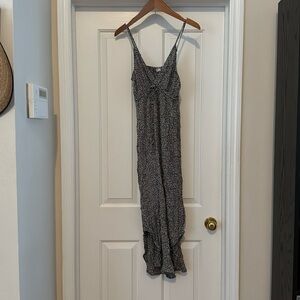 Billabong black and white print dress size medium